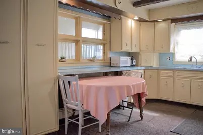 128 E Market Street, Williamstown, PA 17098 - Photo 2