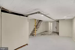 2015 Swatara St, Harrisburg, PA 17104 - Photo 28