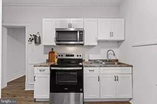 1958 Bellevue Rd, Harrisburg, PA 17104 - Photo 8