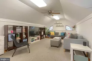 118 Elm Ave, Hershey, PA 17033 - Photo 36