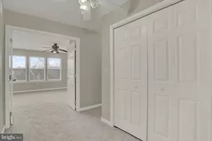 5772 Hidden Lake Dr, Harrisburg, PA 17111 - Photo 10