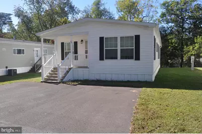 22 S Elmer Ave, Halifax, PA 17032 - Photo 2