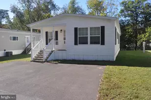 22 S Elmer Ave, Halifax, PA 17032 - Photo 2