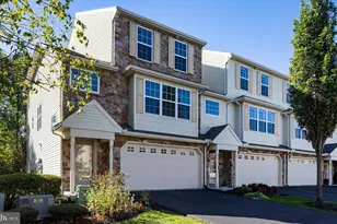 135 Mapleton Blvd, Harrisburg, PA 17112 - Photo 2