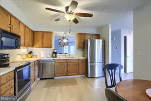 1068 Country Hill Dr, Harrisburg, PA 17111 - Photo 6