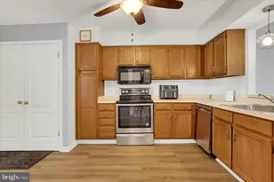 1068 Country Hill Dr, Harrisburg, PA 17111 - Photo 4