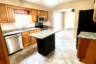 2040 Chevy Chase Dr, Harrisburg, PA 17110 - Photo 14