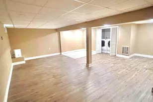 2040 Chevy Chase Dr, Harrisburg, PA 17110 - Photo 30
