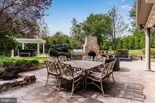 4216 Prosperous Dr, Harrisburg, PA 17112 - Photo 6