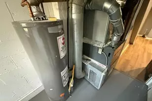 2469 Adrian St, Harrisburg, PA 17104 - Photo 16