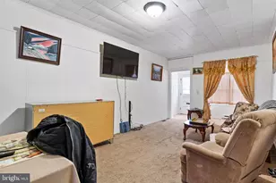 1218 Bailey St, Harrisburg, PA 17103 - Photo 2