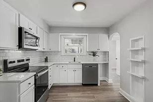 82 S Houcks Rd, Harrisburg, PA 17109 - Photo 4