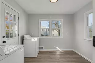 82 S Houcks Rd, Harrisburg, PA 17109 - Photo 10