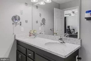 4654 Margarets Dr, Harrisburg, PA 17110 - Photo 22