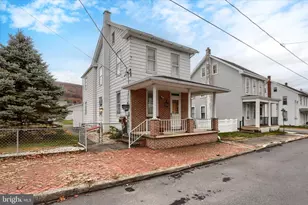304 N 2nd St, Lykens, PA 17048 - Photo 2