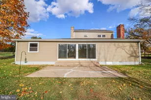 2198 Gale Dr, Harrisburg, PA 17110 - Photo 6