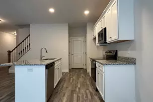 132 Magnolia Dr, Middletown, PA 17057 - Photo 8