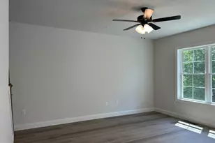128 Magnolia Dr, Middletown, PA 17057 - Photo 6