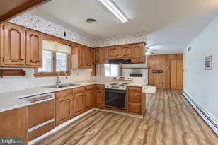 300 Eddington Ave, Harrisburg, PA 17111 - Photo 20