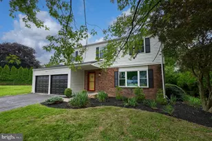 728 Blue Jay Rd, Harrisburg, PA 17111 - Photo 2