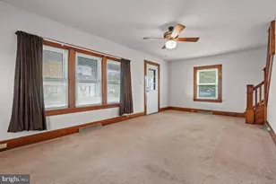 609 W High St, Hummelstown, PA 17036 - Photo 6