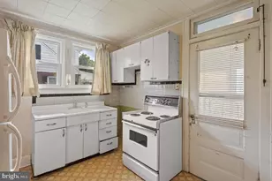 609 W High St, Hummelstown, PA 17036 - Photo 14