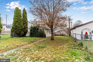 328 N Spring St, Middletown, PA 17057 - Photo 4