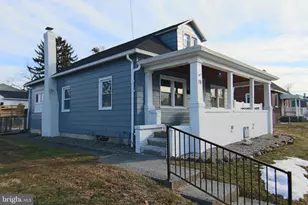 19 Crescent St, Highspire, PA 17034 - Photo 4