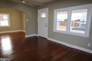 19 Crescent St, Highspire, PA 17034 - Photo 6