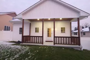 1015 Chambers St, Harrisburg, PA 17113 - Photo 2