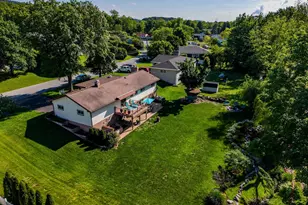 1561 Vesta Dr, Harrisburg, PA 17112 - Photo 4