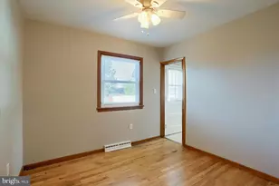 3240 Cloverfield Rd, Harrisburg, PA 17109 - Photo 10