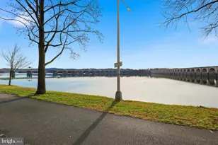 547 S Front St, Harrisburg, PA 17104 - Photo 26