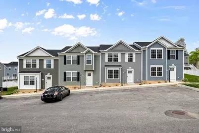 2762 Maplewood Cir, Harrisburg, PA 17110 - Photo 1