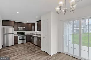 2768 Maplewood Cir, Harrisburg, PA 17110 - Photo 12