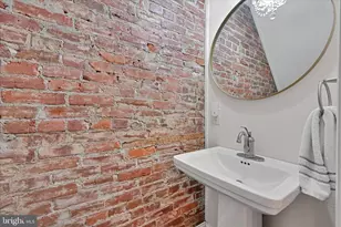 1914 Penn St, Harrisburg, PA 17102 - Photo 14