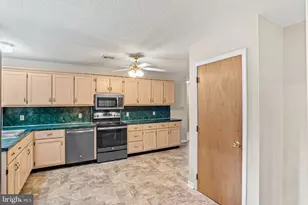 451 Boyer St, Halifax, PA 17032 - Photo 6