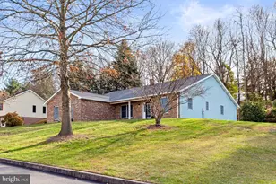 451 Boyer St, Halifax, PA 17032 - Photo 2