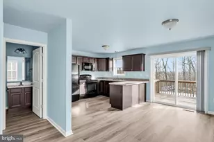 861 Gregs Dr, Harrisburg, PA 17111 - Photo 8