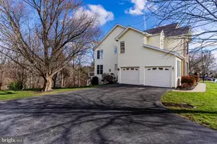 74 Sweet Arrow Dr, Hummelstown, PA 17036 - Photo 4