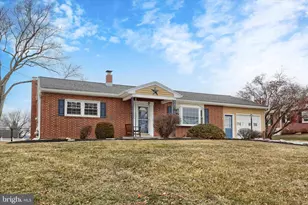 7194 Catherine Dr, Harrisburg, PA 17112 - Photo 2