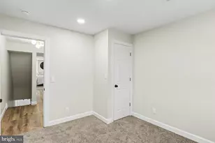 1326 N 4th St, Harrisburg, PA 17102 - Photo 16