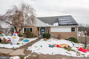 6681 Somerset St, Harrisburg, PA 17111 - Photo 1