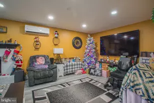 6681 Somerset St, Harrisburg, PA 17111 - Photo 2