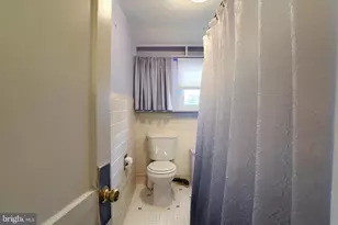 301 Swan St, Harrisburg, PA 17111 - Photo 34