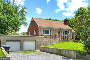 201 Village Rd, Harrisburg, PA 17112 - Photo 2