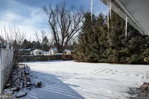 6303 Pine St, Harrisburg, PA 17112 - Photo 2