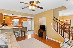 135 Hunters Ridge Dr, Harrisburg, PA 17110 - Photo 4