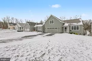 461 Kelker St, Oberlin, PA 17113 - Photo 2