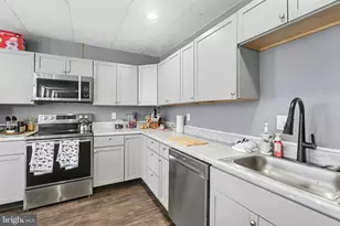 717 N 2nd St, Harrisburg, PA 17102 - Photo 6